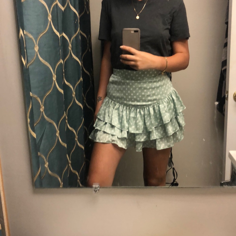 NEW WITH TAGS Zara Ruffle Skort